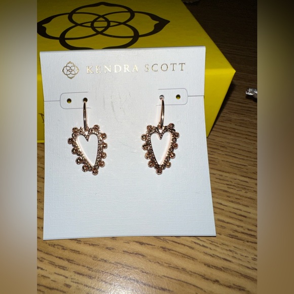 Kendra Scott - Picture 2 of 5